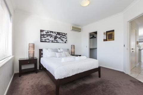 Cottesloe Beach House II - Dalby Accommodation 16