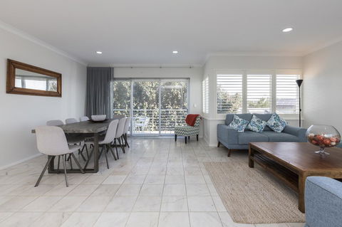 Cottesloe Beach House II - Dalby Accommodation 0