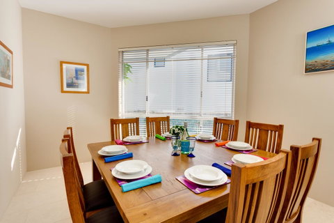 Cottesloe Contemporary Villa - Dalby Accommodation 8
