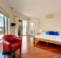 Cottesloe Contemporary Villa - Dalby Accommodation