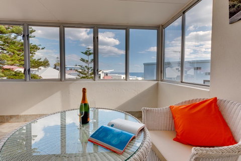 Cottesloe Contemporary Villa - Dalby Accommodation 1