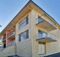 Eagles Nest Holiday - Dalby Accommodation