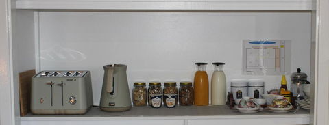 Jacaranda Hideaway Bed & Breakfast - Dalby Accommodation 5