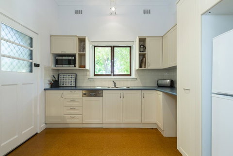 Cottesloe Bel-Air Apartment - Dalby Accommodation 13