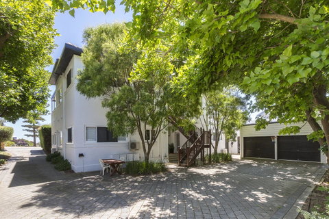 Cottesloe Bel-Air Apartment - Dalby Accommodation 15
