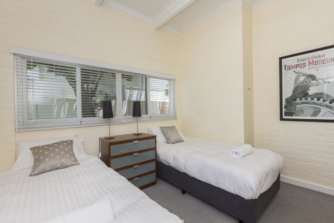 Cottesloe Bel-Air Apartment - Dalby Accommodation 9