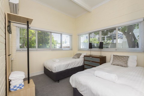 Cottesloe Bel-Air Apartment - Dalby Accommodation 8