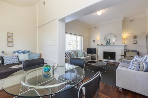 Cottesloe Bel-Air Apartment - Dalby Accommodation 1