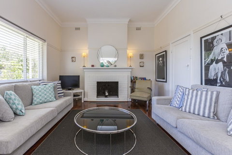 Cottesloe Bel-Air Apartment - Dalby Accommodation 2