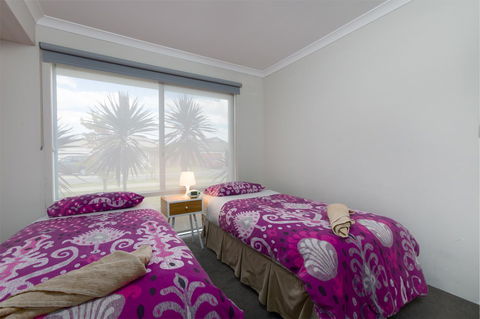 Rainbow Dream House - Dalby Accommodation 13