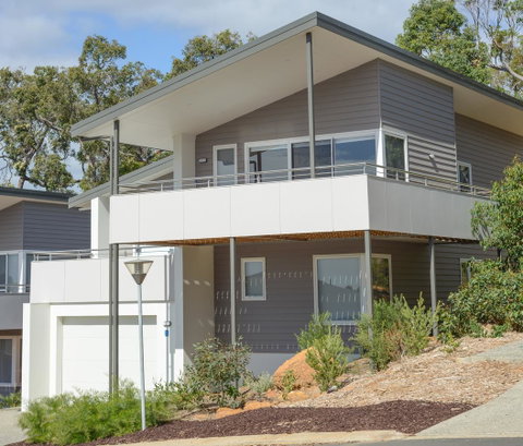 The Villa Dunsborough - Dalby Accommodation 2