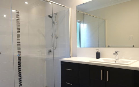The Villa Dunsborough - Dalby Accommodation 13
