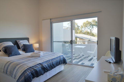 The Villa Dunsborough - Dalby Accommodation 6