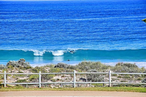 Beachfront @ Scarbs - Dalby Accommodation 13