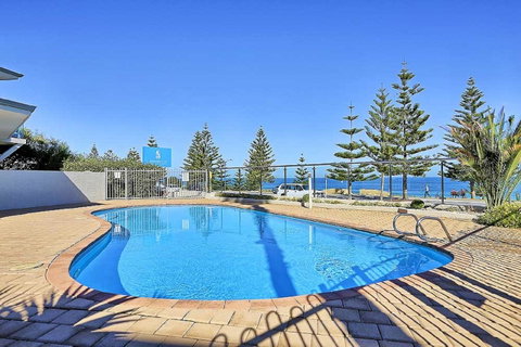 Beachfront @ Scarbs - Dalby Accommodation 12