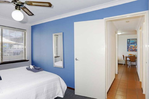 Beachfront @ Scarbs - Dalby Accommodation 3