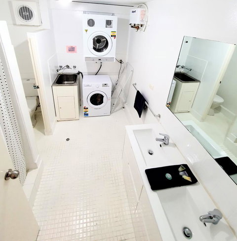 West Beach Lagoon 107 - Great Value - Dalby Accommodation 9