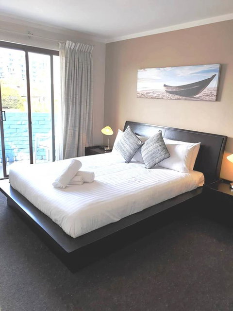 West Beach Lagoon 107 - Great Value - Dalby Accommodation 4