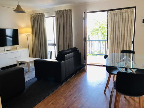 West Beach Lagoon 107 - Great Value - Dalby Accommodation 7