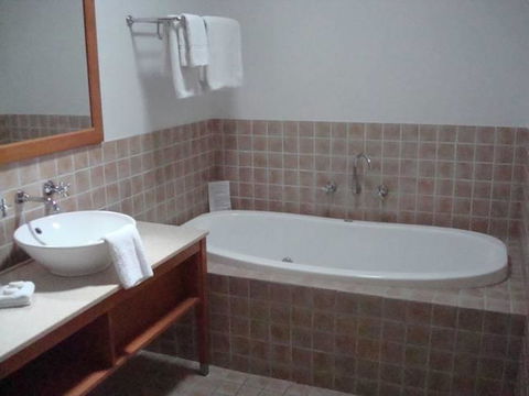 Presidential Bungalow - Dalby Accommodation 3