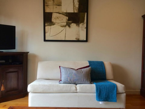 Cloisters - Dalby Accommodation 5
