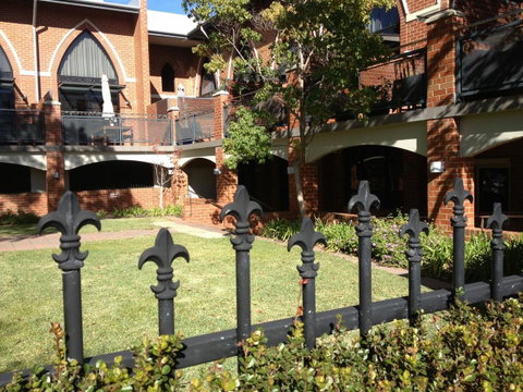Cloisters - Dalby Accommodation 20