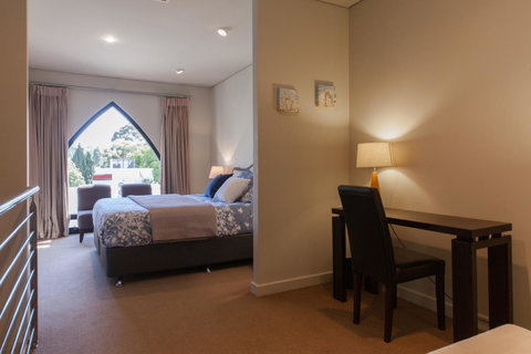 Cloisters - Dalby Accommodation 12