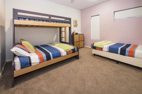 Calm Waters - Dalby Accommodation 19