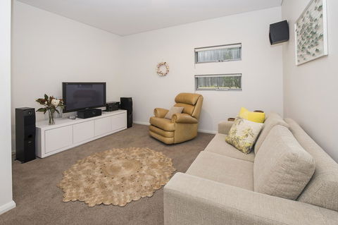 Calm Waters - Dalby Accommodation 29