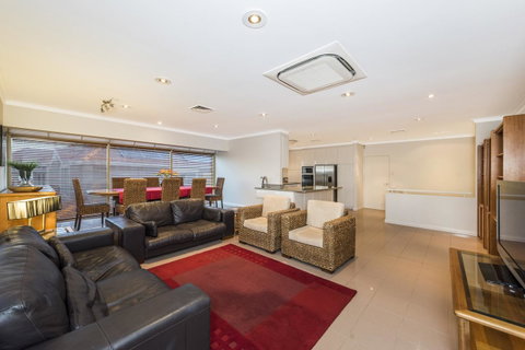 Perth Luxury Accommodation - Dalby Accommodation 27