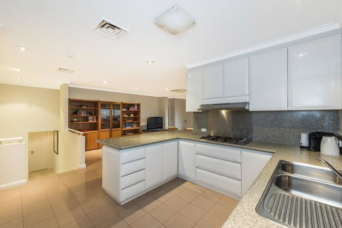 Perth Luxury Accommodation - Dalby Accommodation 39