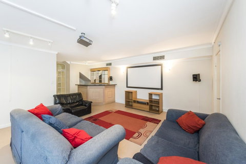 Perth Luxury Accommodation - Dalby Accommodation 32