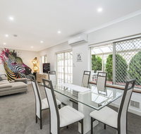 Luxury Federation Style Home - Sleeps 10 - Dalby Accommodation