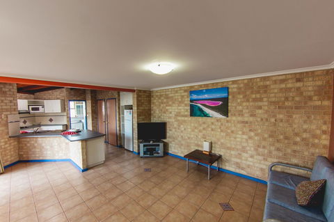 Esperance Foreshore Apartments - Dalby Accommodation 5
