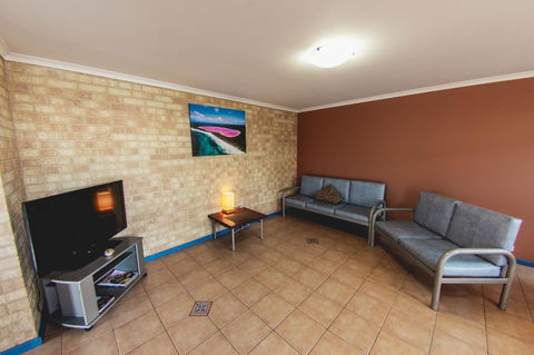 Esperance Foreshore Apartments - Dalby Accommodation 42
