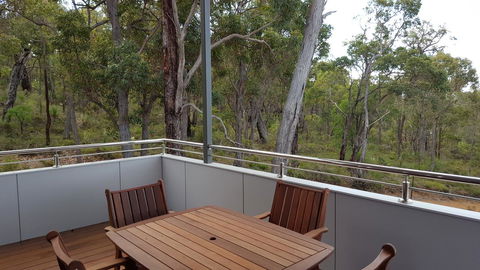Cape Villas - Dalby Accommodation 14