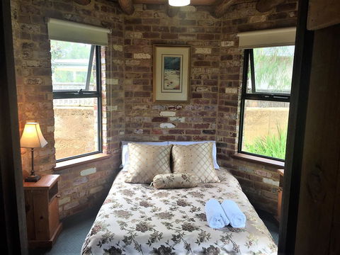 Beach House Dunsborough - Dalby Accommodation 18