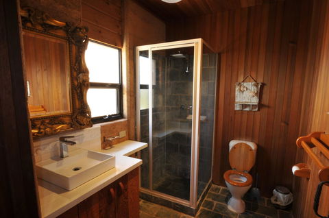 Beach House Dunsborough - Dalby Accommodation 16