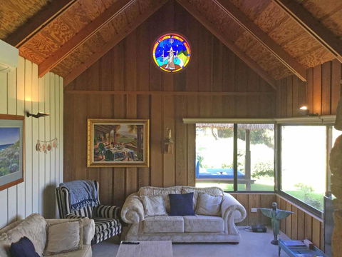 Beach House Dunsborough - Dalby Accommodation 24