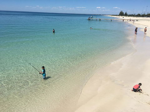 Beach House Dunsborough - Dalby Accommodation 28