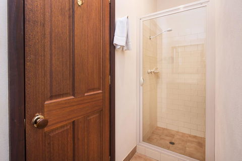 53 Martina Drive - Dalby Accommodation 21