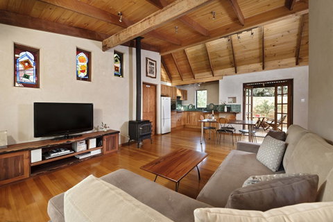 Aiyana Retreat - Dalby Accommodation 1