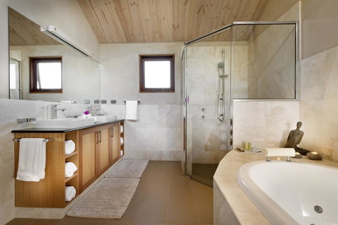 Aiyana Retreat - Dalby Accommodation 3