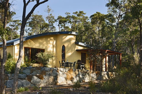Aiyana Retreat - Dalby Accommodation 0