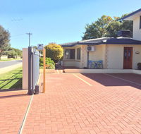The Royal Dolphin Bed  Breakfast Safety Bay - Dalby Accommodation