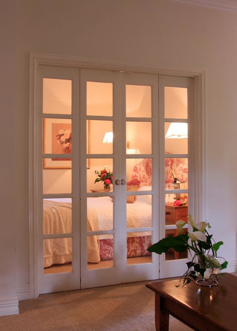 Two Sisters Chalets - Dalby Accommodation 35