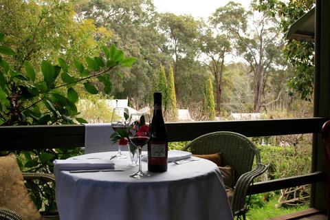 Two Sisters Chalets - Dalby Accommodation 17