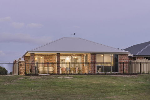 15 Cabot Close - Dalby Accommodation 23