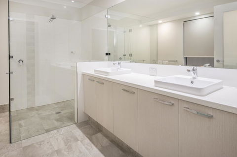 15 Cabot Close - Dalby Accommodation 5