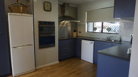 Relax, Bright & Airy Garden Villa - Dalby Accommodation 37